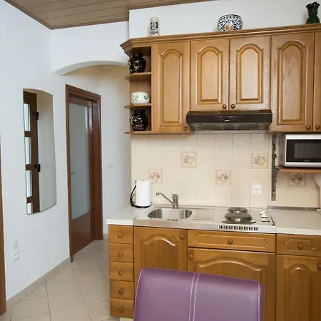 With A Parking Space - 14562 Apartman