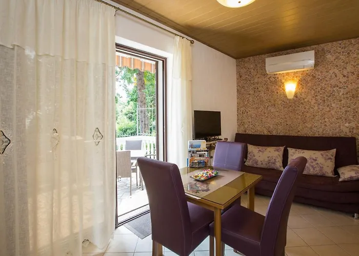 Apartman With A Parking Space - 14562