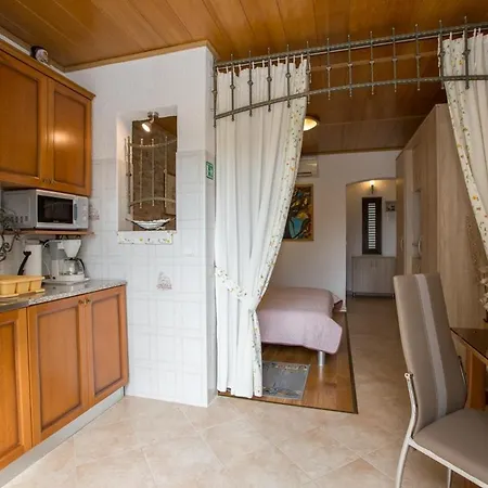 With A Parking Space - 14562